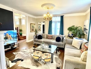 Comfy 2 big sofas with big 70” Tv
Will gather your loves one in one big 
