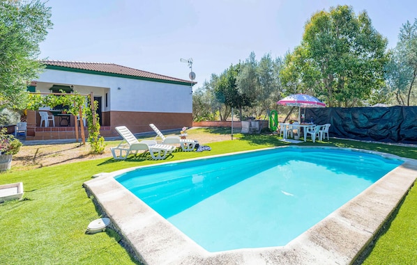 pool