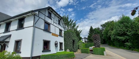 Extérieur maison de vacances [été]