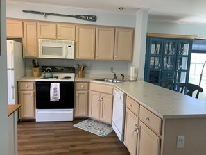 Large kitchen perfect for entertaining. 