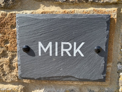 Mirk Cottage, CRAGG VALE