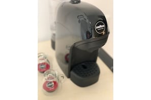 Kaffee und/oder Kaffeemaschine