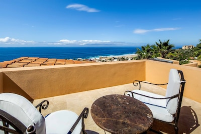 The Crown Jewel of villas in Pedregal, 180-degree views of the Pacific Ocean.