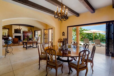 The Crown Jewel of villas in Pedregal, 180-degree views of the Pacific Ocean.