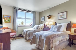 2nd Floor En Suite Twin Bedroom