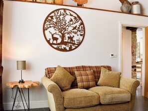 Living room/dining room | Cedar Barn, Lovington, near Somerton