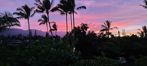 Mountain sunset views from upstairs bedroom lanai.