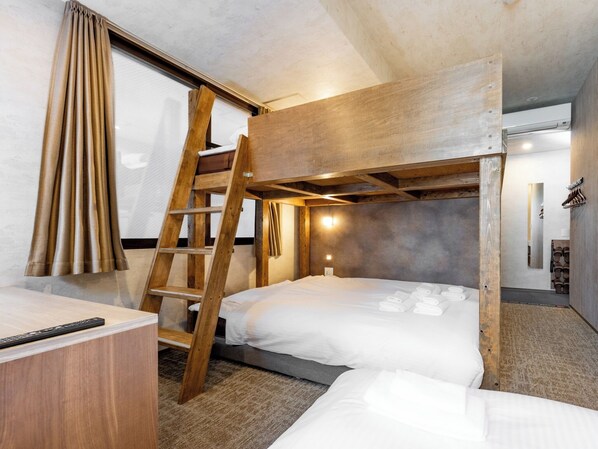 Up to 5 people ★ 2 double beds + 1 sofa bed