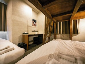 Up to 5 people ★ 2 double beds + 1 sofa bed