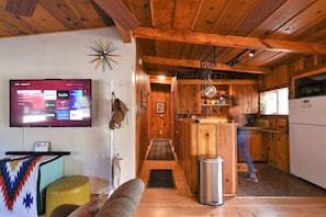 Wi-fi and smart TV with Free Hulu, Netflix, Amazon Prime, and Spotify