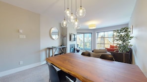 Clean modern living/dining area