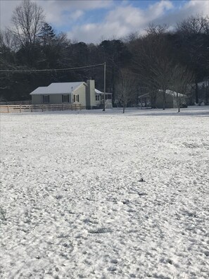 施設の敷地