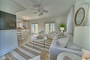 Open modern floor plan