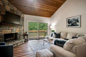 Enjoy the lakefront view, the fireplace and/or your favorite movie.