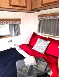 Nautical Cozy camper trailer on Lake Simcoe