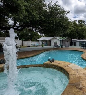 Fountain Waterfall 