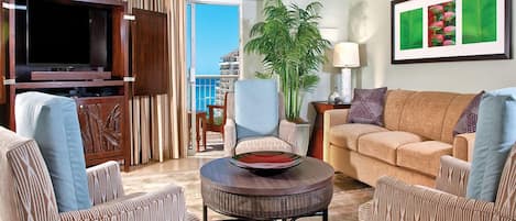 001-waikiki-beach-walk-gallery-pres-living