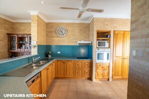 Kalbarri - Sunset of Murchison - Top Only - Kitchen