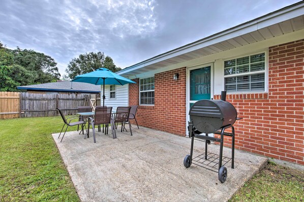 Gulfport Vacation Rental | 3BR | 1BA | 1,130 Sq Ft | 1 Story