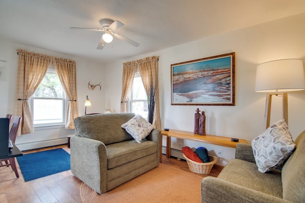 Laramie Vacation Rental | 1 BR | 1 BA | 1 Story | 450 Sq Ft