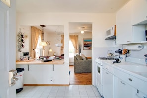 Well-Equipped Kitchen | Cooking Basics & Spices