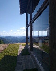 Chalé no Topo da Montanha, para quem curte a natureza, caminhada e cachoeiras.