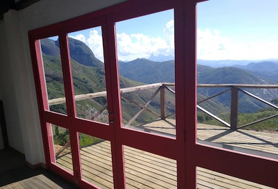 Chalé no Topo da Montanha, para quem curte a natureza, caminhada e cachoeiras.