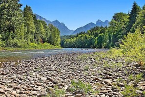 Skykomish River in late summer