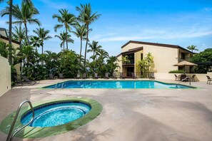 Outdoor Hot Tub and Pool