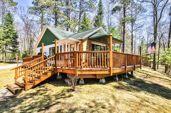 Spacious wrap around deck for entertaining