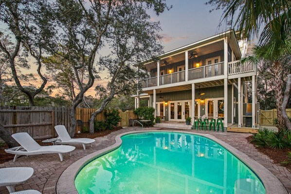 Private Pool