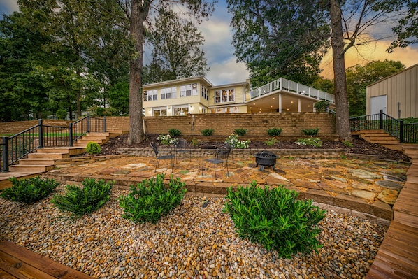 Gorgeous view of the home from the water