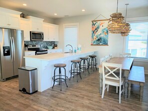 Fully stocked kitchen (Top Floor)