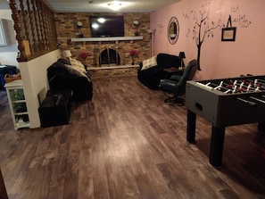 Spielezimmer