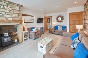 The Cottage, Marske-by-the-Sea - Host & Stay
