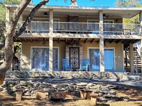 Front view of Lakehouse