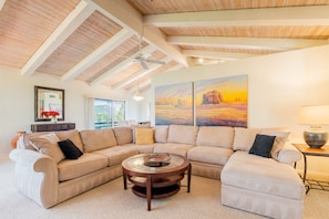 Open and Bright Floor Plan with Vaulted Ceilings