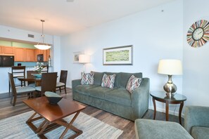 Palms 1508- Living Area