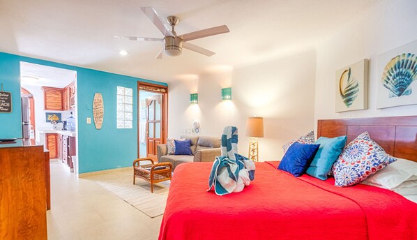 Casita Natasha with a Queen Bed