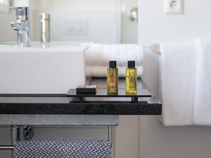 Équipements de salle de bain