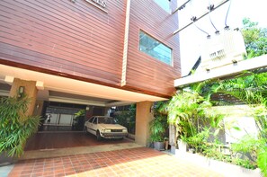 施設の入り口