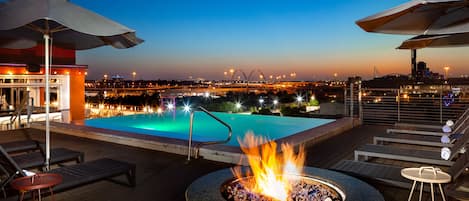 Piscine sur le toit