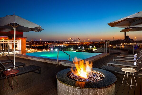 Rooftop pool