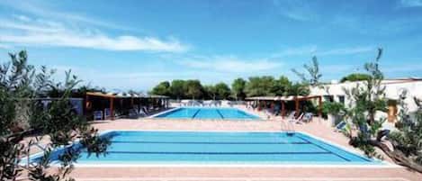 Utomhuspool