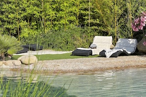 Infinitypool