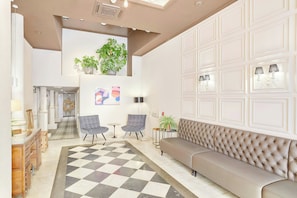Lobby-Lounge