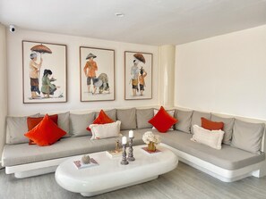 Sala de estar en el lobby