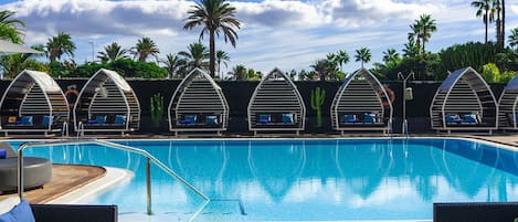 Utomhuspool