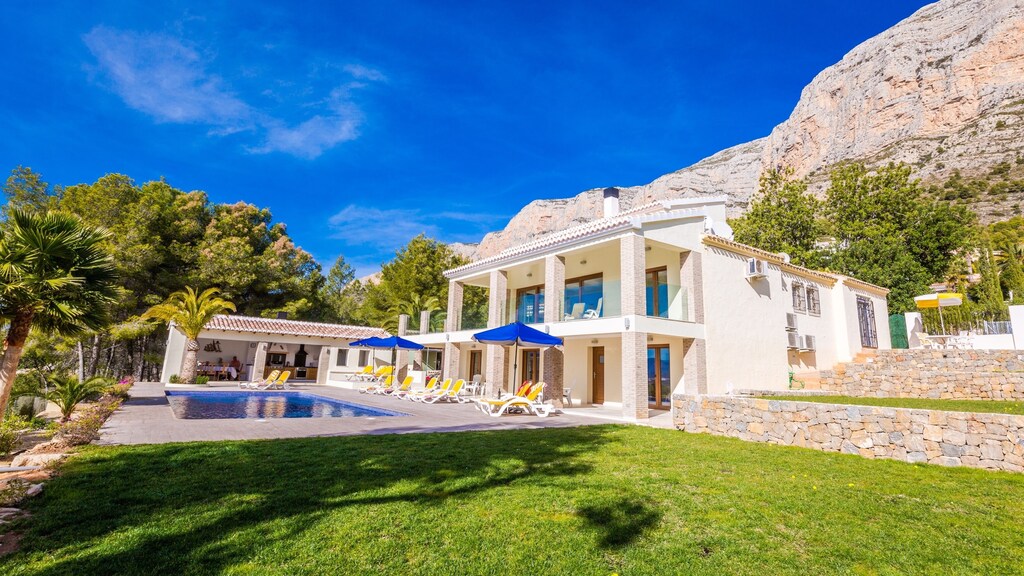 Picture of villa