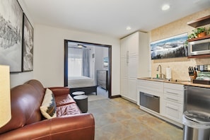 Newly remodeled bright and cozy
